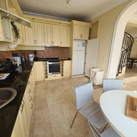 Ferdi Kiralama Apartman *